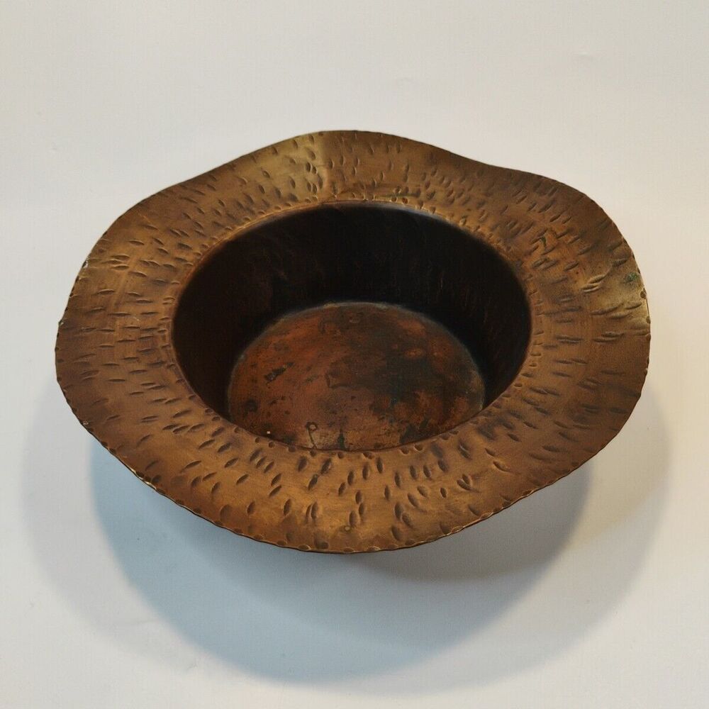 Vintage Arts & Crafts Hammered Copper Bowl 9.25” x 2.5" Hand Made Ozarks